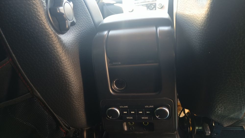 Volvo XC60 2.4D FWD 175CP  Automată  Bi-Xenon  Family Pack