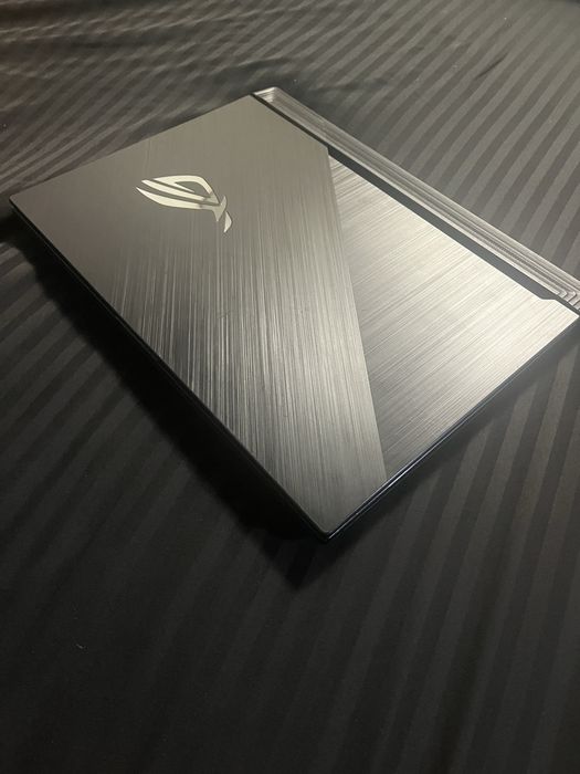 Laptop gaming ASUS ROG Strix G15LI.