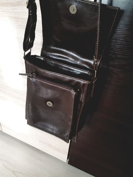 Borseta piele naturală Italia 25/20/6 impecabilă