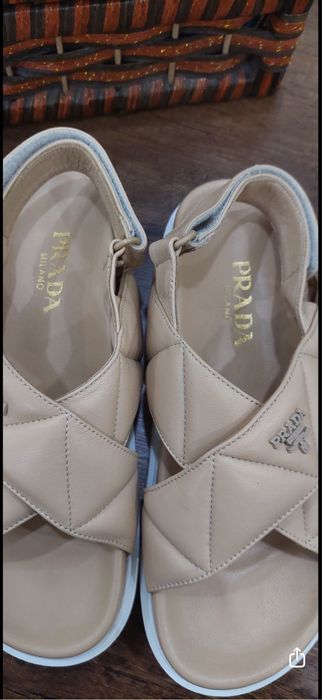 Дамски сандали естесвена кожа Prada