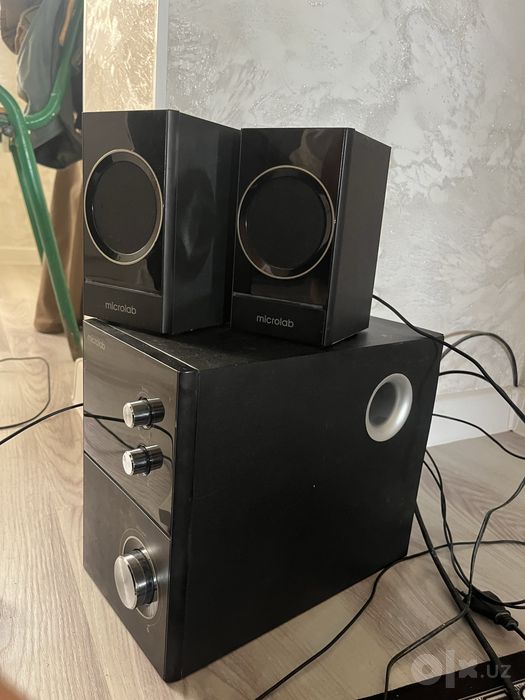 Калонка Microlab в хорошем состоянии