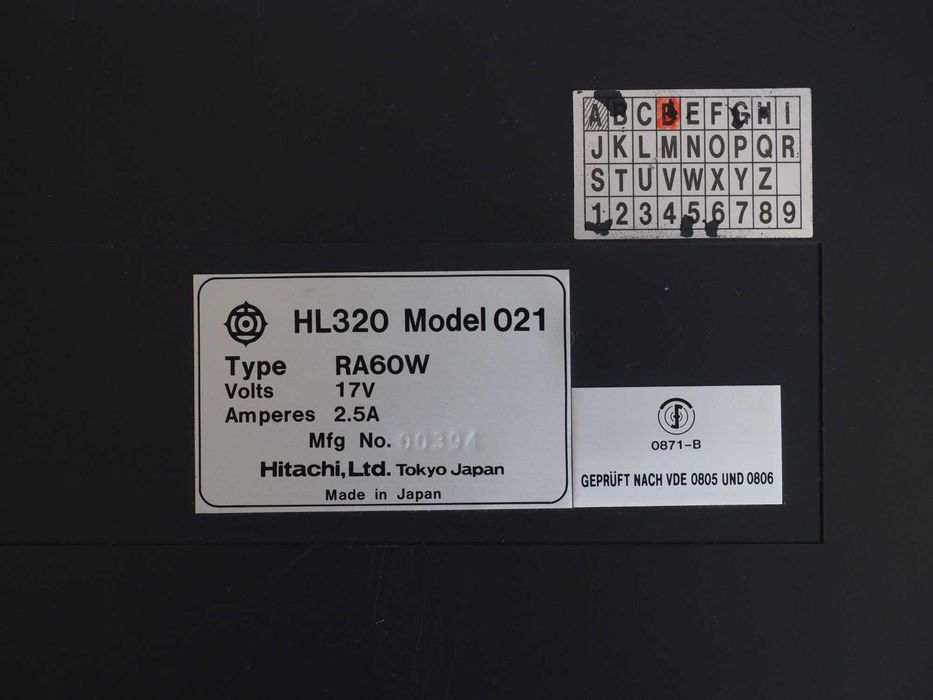 Hitachi HL320, laptop retro, Intel x86, MS-DOS