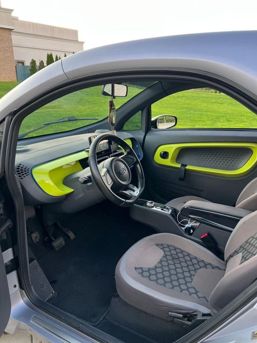 Yoyo Xev / panoramic/ clima/ 9999 euro / variante auto