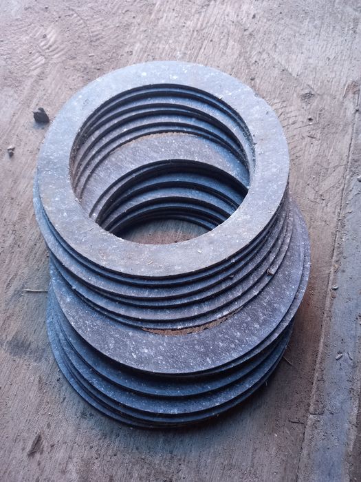 Продам фланцы...