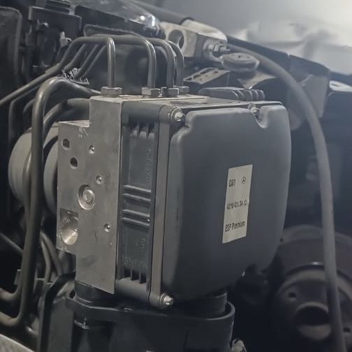 Блок ABS Мерседес W218.