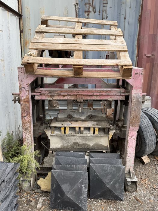 Станок для изготовления сплитерного блока