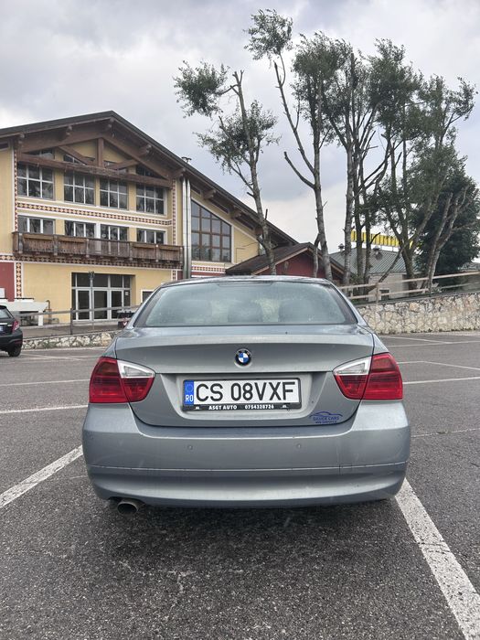 BMW seria 3 - E90 318i