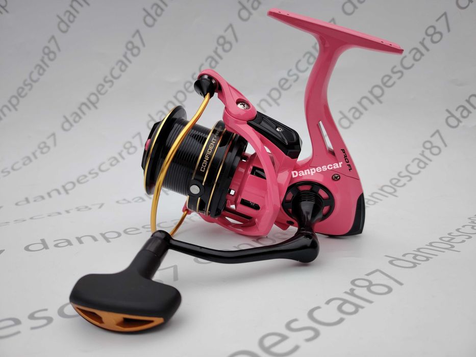 Mulinetă Feeder si Crap PRO FL CONFIDENT PINK Feeder CD6500 Long Cast