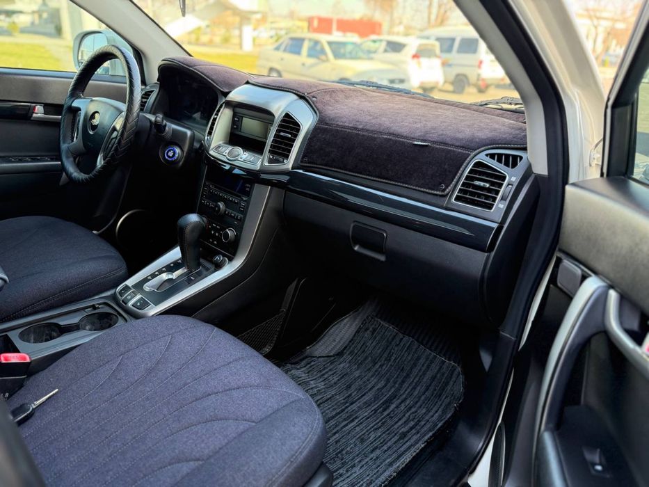Продаётся Chevrolet Captiva 2 Год 2011 3L