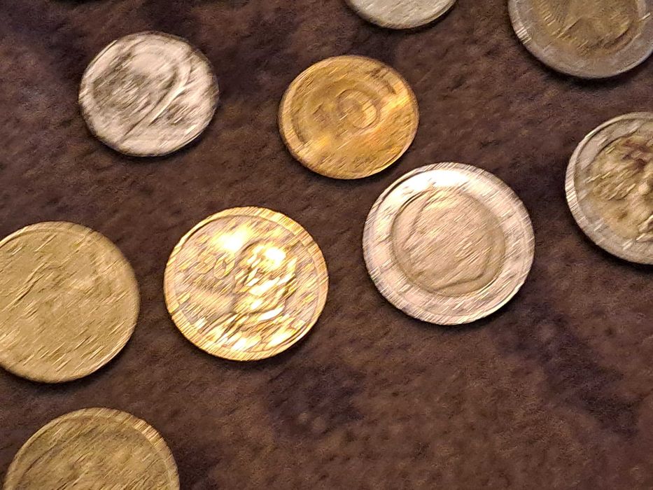 Продавам стари  и мови монети