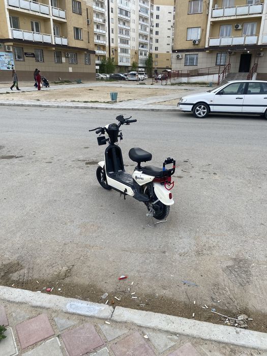 Электроскутер в продаже