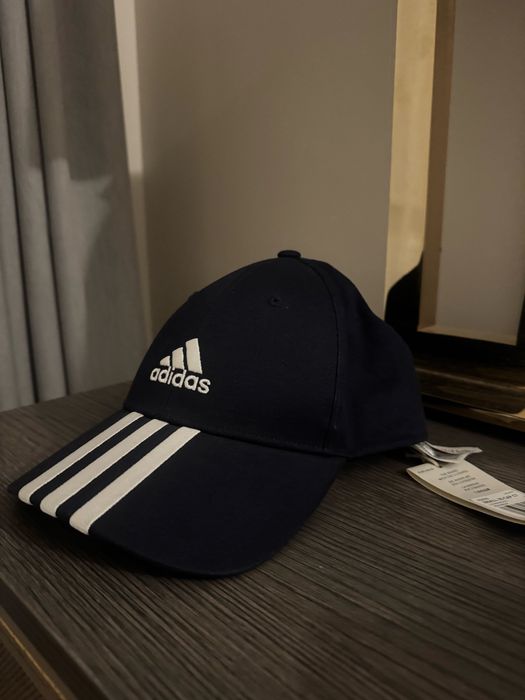 Бейсболка adidas новая