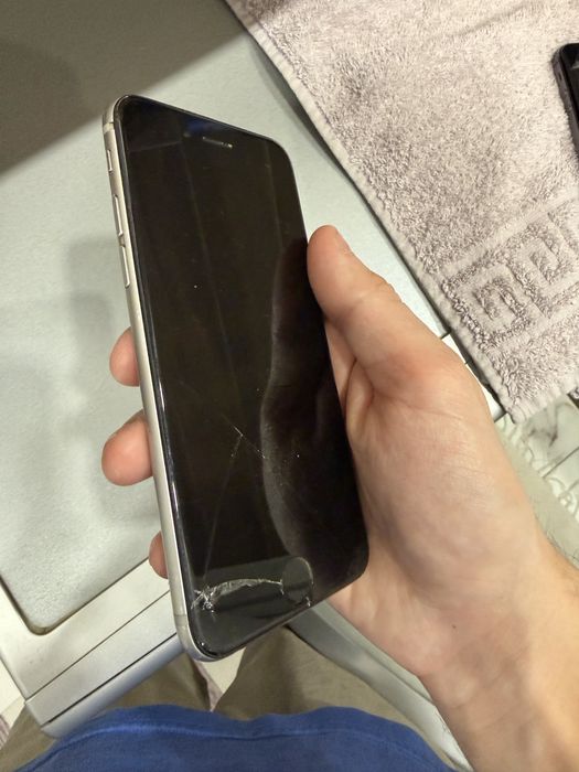 Продам IPhone 6s 64 gb НЕ РАБОЧИЙ