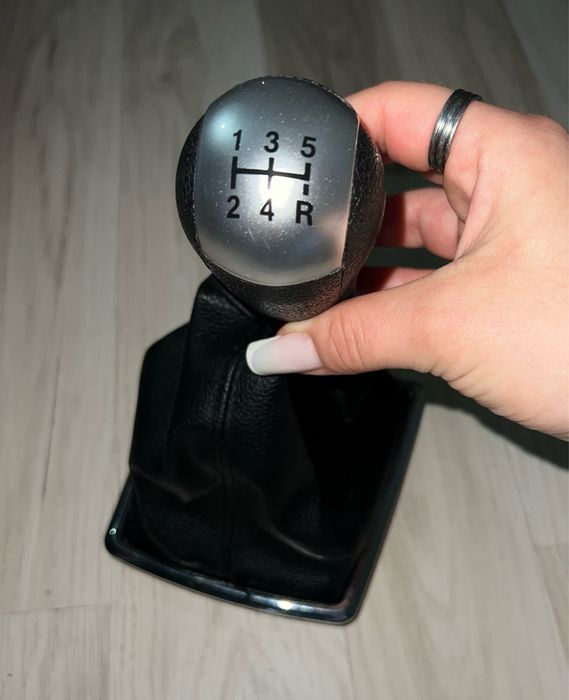 Schimator de viteza Ford Focus 2