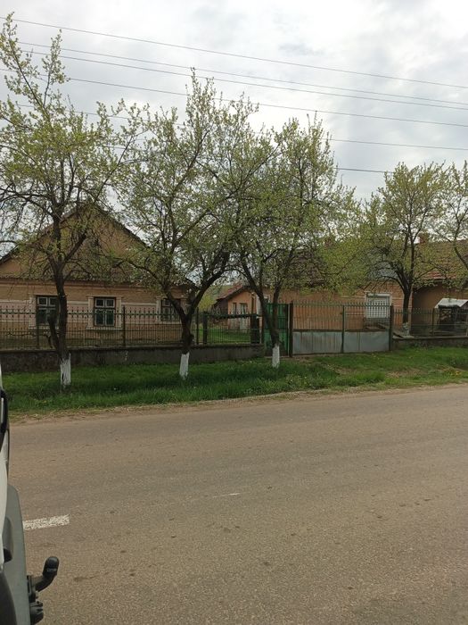 Casă la țară de vânzare
