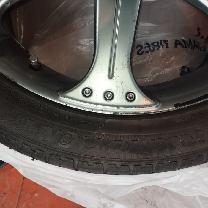 Продам диски с резинами 275/40ZR20