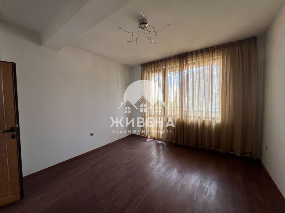 Продавам 4-стаен мезонет до Фулмакс център, площ 145 кв.м