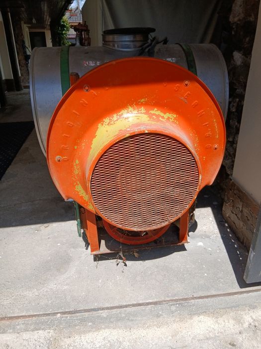 Vand atomizor in stare foarte buna de functionare