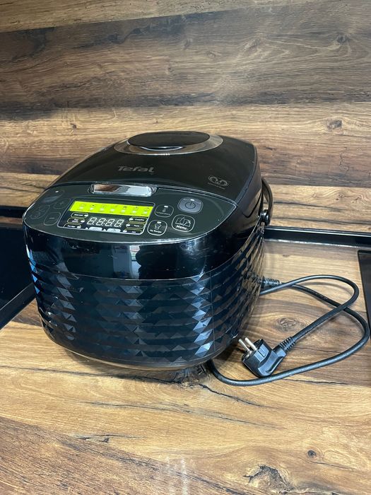 Мултикукър     .