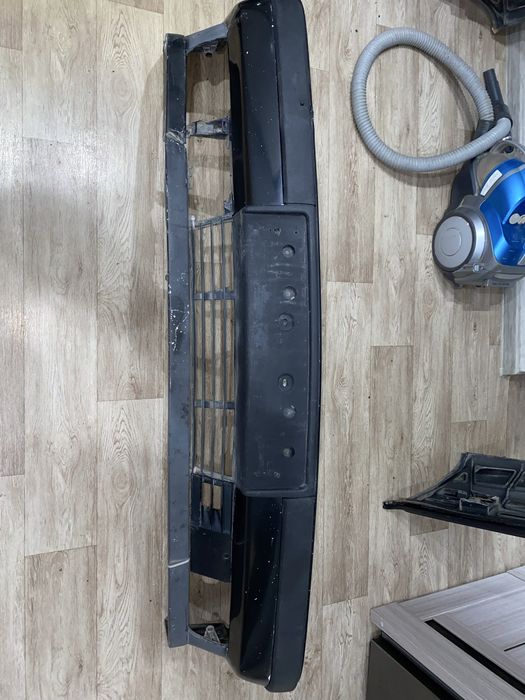 Передний бампер  бмв bmw е34 состоянии