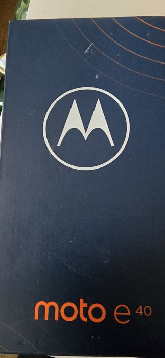 Telefon motorola E 40