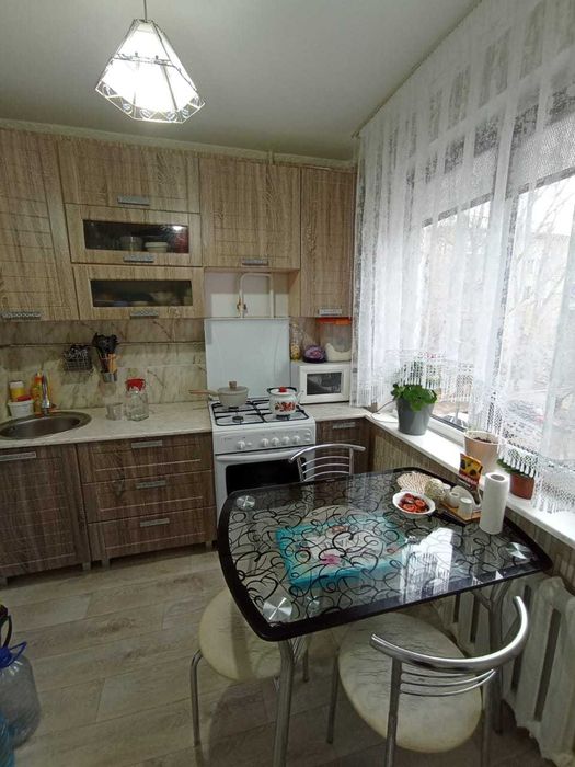 Продам 3 комн. квартиру в Уральске