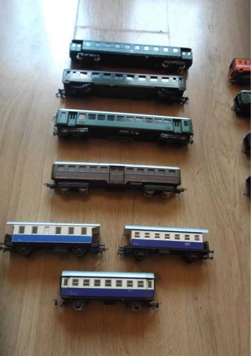 vagoane de calatori si marfa pentru trenulet HQ-16,5 mm-1:87