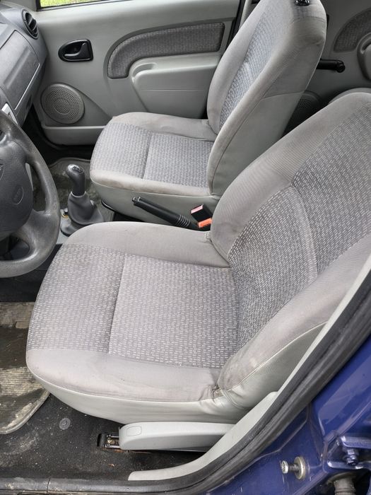 Dacia Logan MCV 1.6 MPI 105 cp are Clima