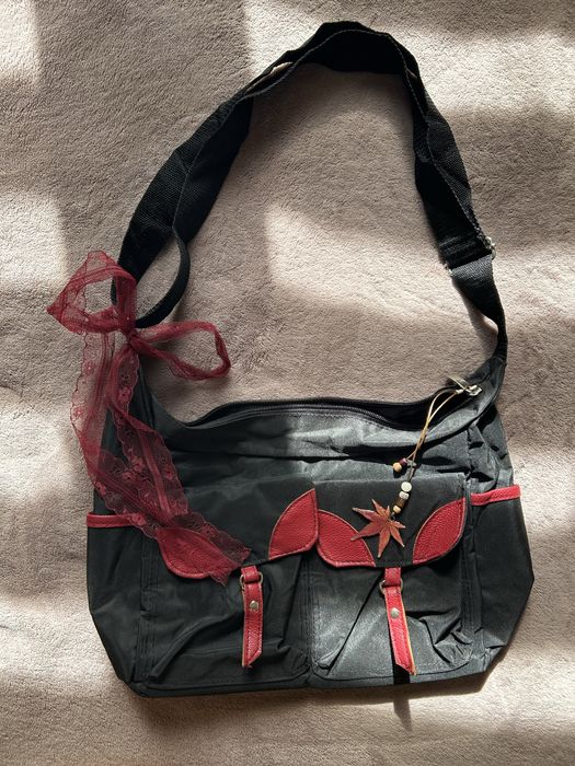 сумка с брелками