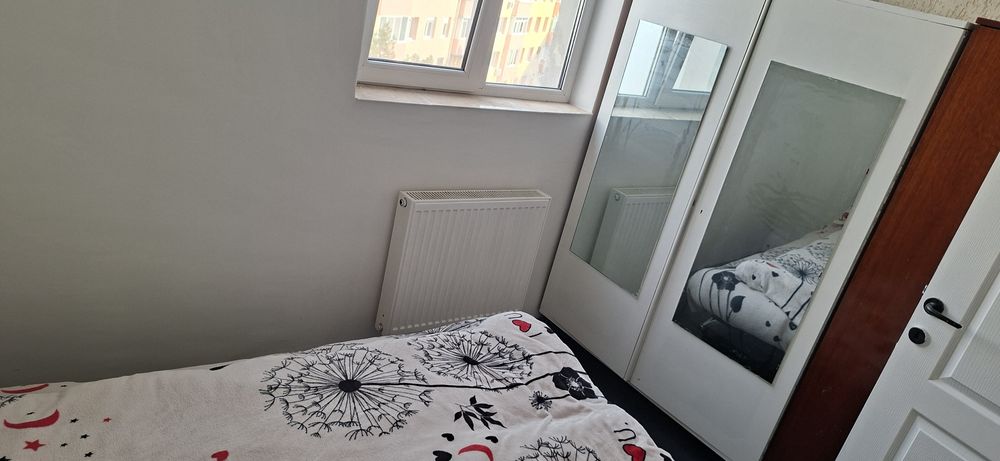 Vând apartament cu 3 camere