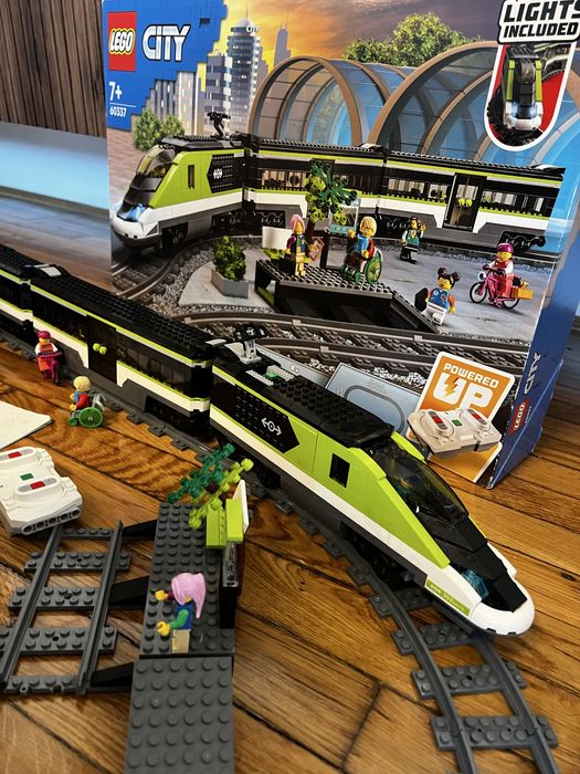 Lego city tren 60337