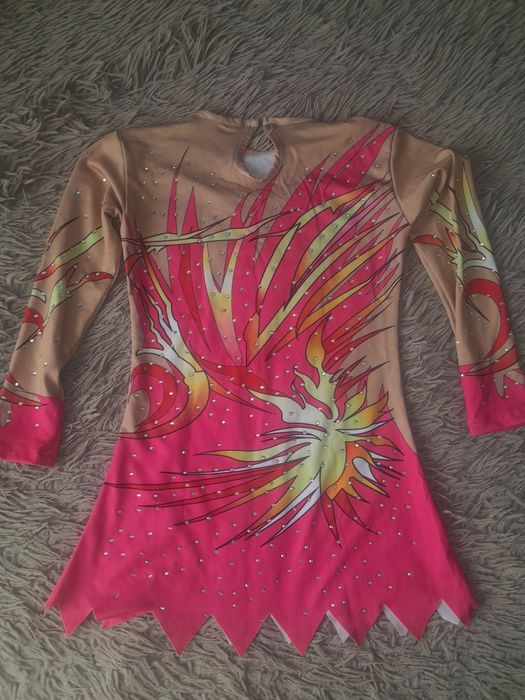 Продам купальник для гимнастики