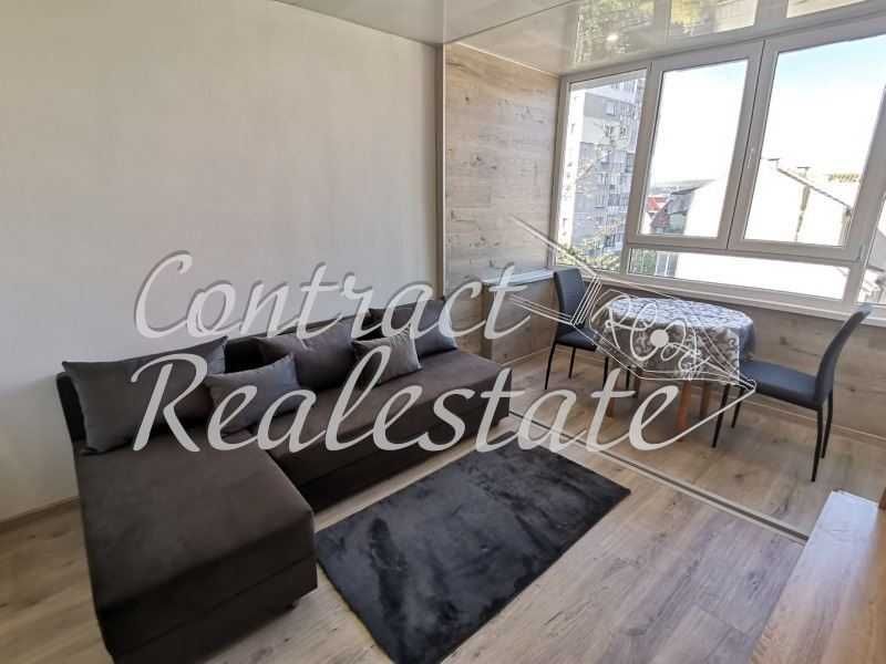 Дава се под наем Двустаен апартамент в Варна, Център - 42 кв.м за 357 € - Снимка #2