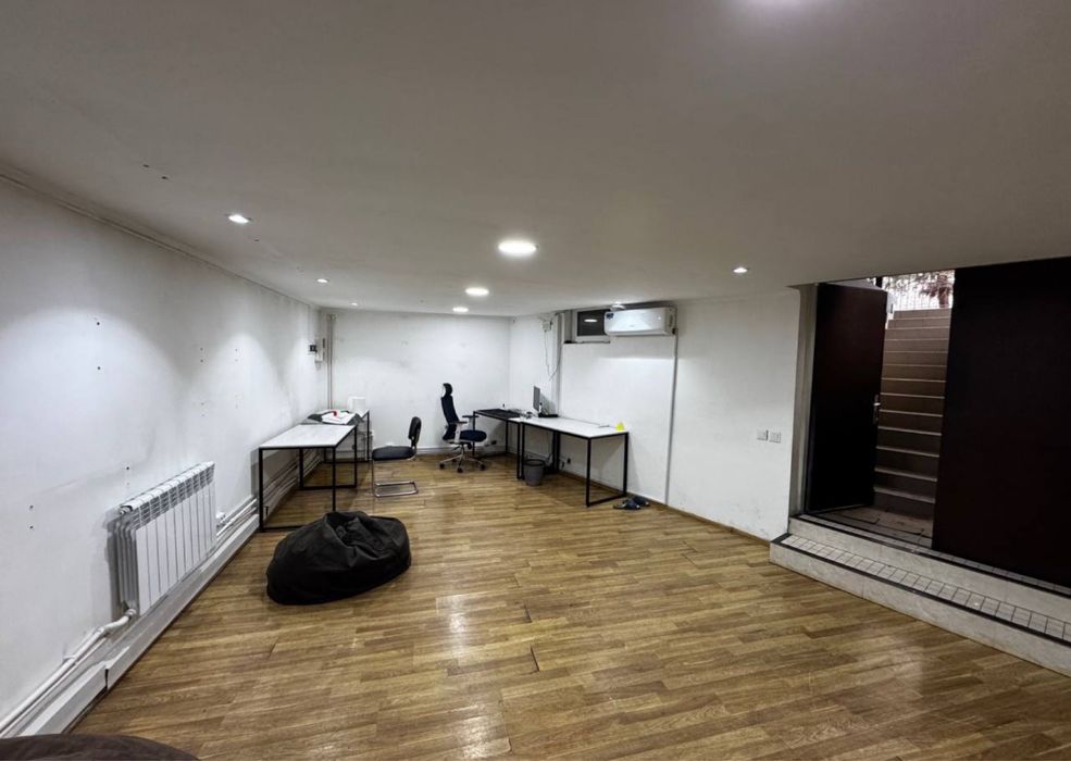 Аренда под офис 2 минут от метро Шахристан! 60м2, 2 комната 500$!