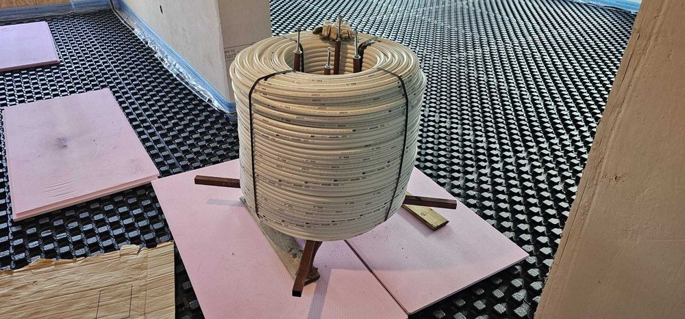 Rola țeavă PEX Uponor 16 mm – Rola întreagă de 260 m (Rămasă din lucrare)