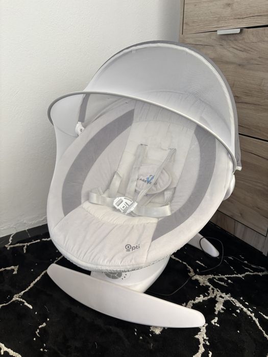 Leagan electric rotativ 360 cu inclinare reglabila, senzor de miscare si telecomanda Caretero