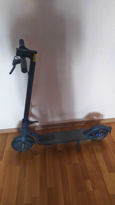 Xiaomi Mi Electric Scooter 3