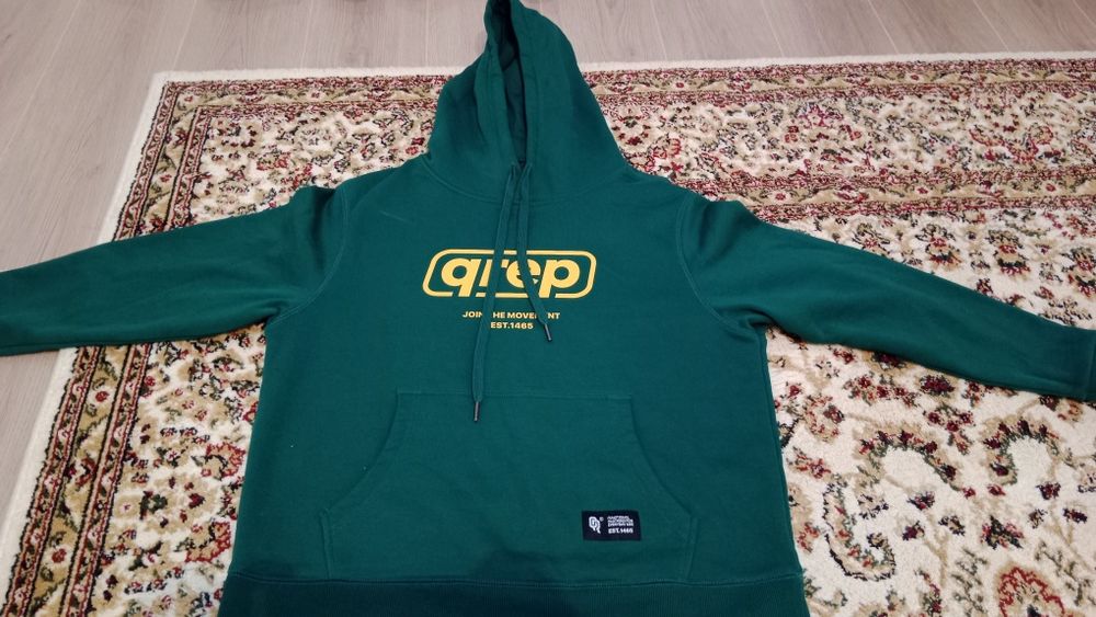 продается кофта зелёная, qazak republic, оригинал, размер s