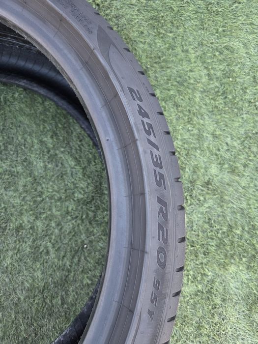 245 35 20 Pirelli