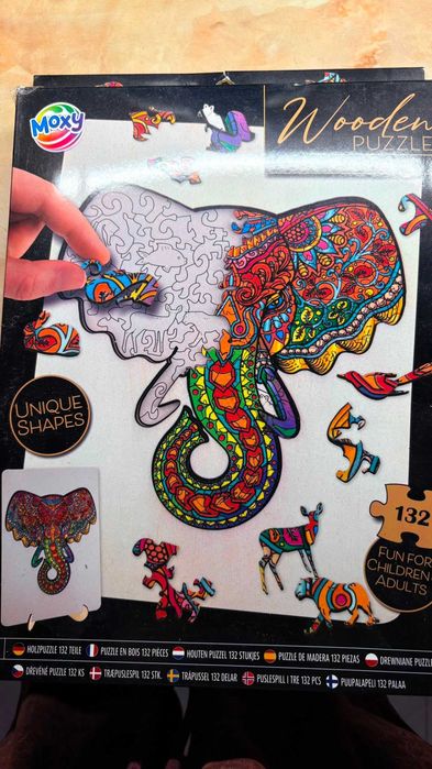 Puzzle din lemn Moxy Elephant 132 piese – Forme unice, sigilat