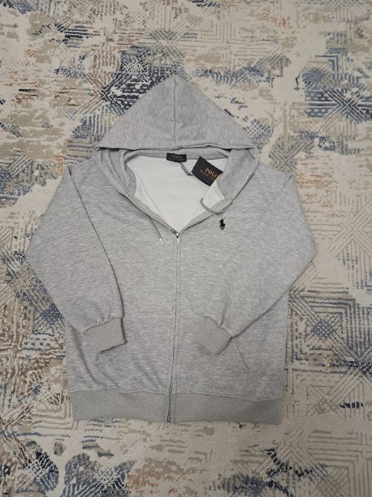 Продаю кофту поло