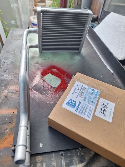 Calorifer caldura ford fiesta