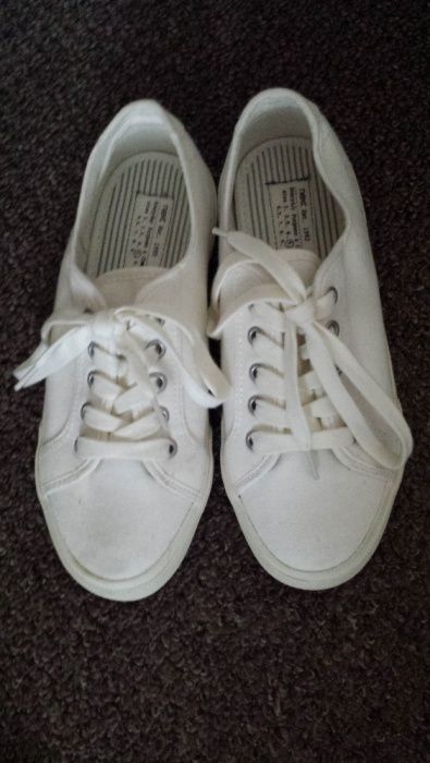 Tenesi Next Noi marimea 38