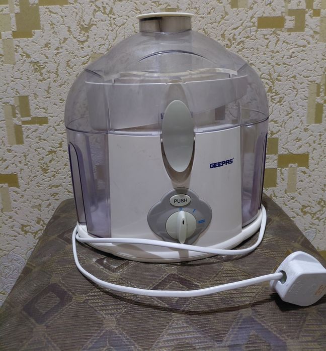 Соковыжималка Geepas