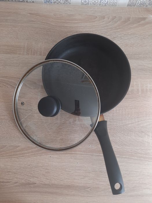 Продам сковороду