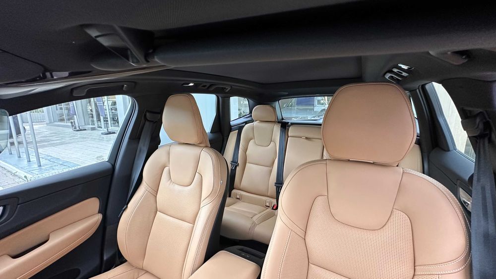 Продается новый Volvo XC60 гибрид фул с официальной гарантией