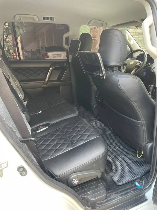 Toyota Prado land cruzer