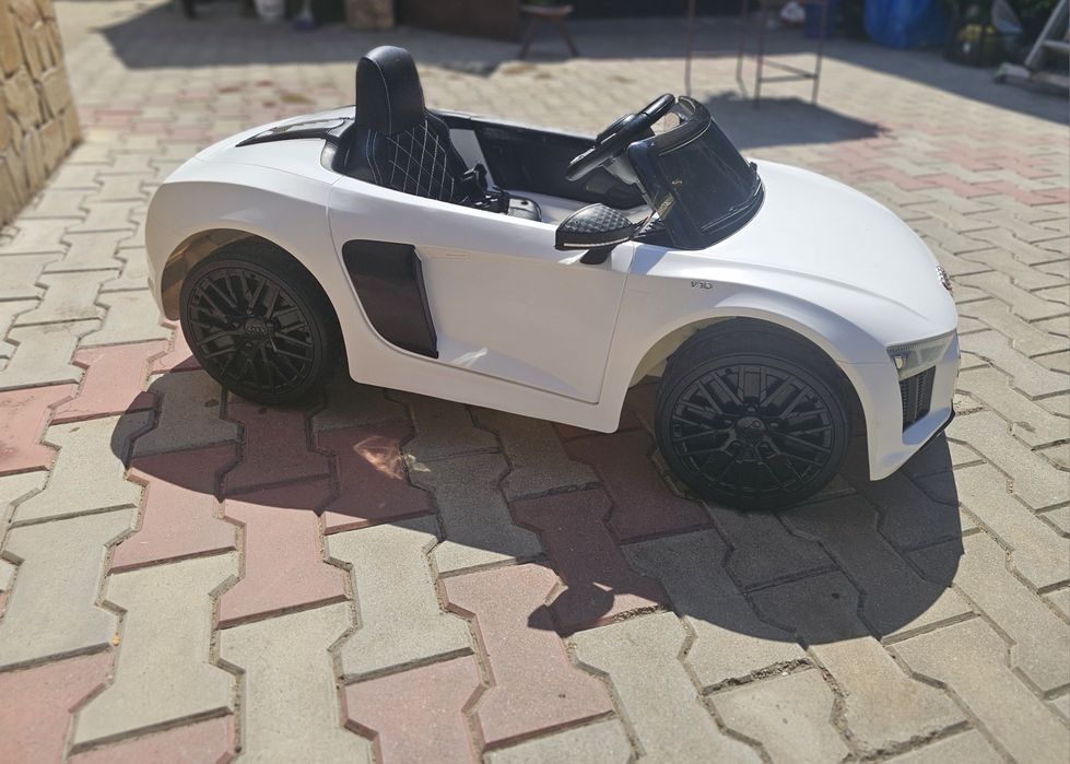 Masinuta electrica Audi R8 Spyder