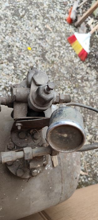 Compresor aer romanesc