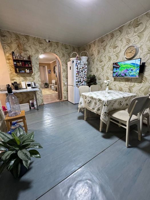 Мирабадский район. Дом 4-комнатный, 1,30-Сотки. Отличное месторасполож